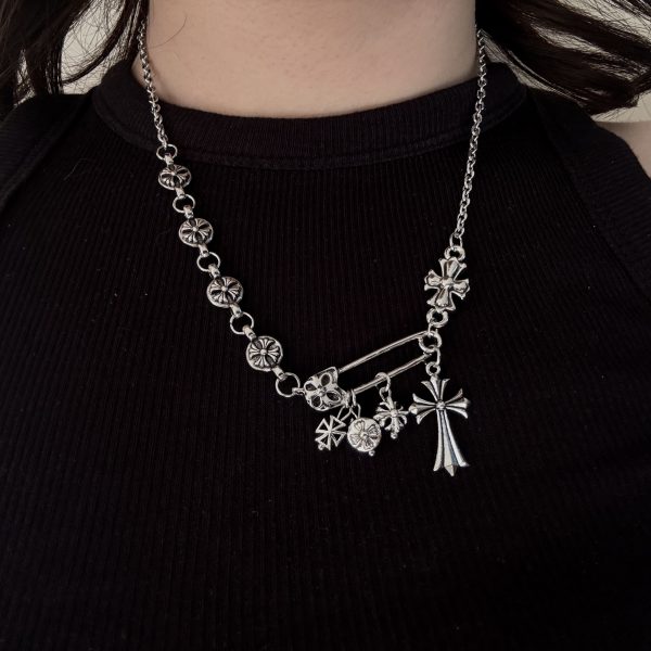 گردنبند کروم هارتز سنجاق