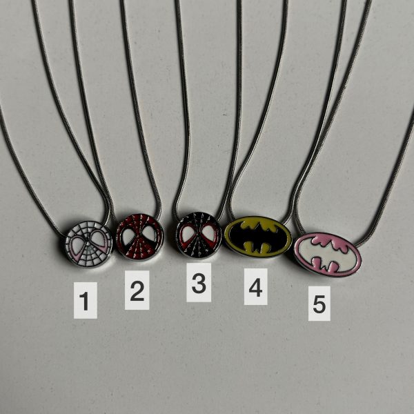 گردنبند اسپایدرمن و بتمن
