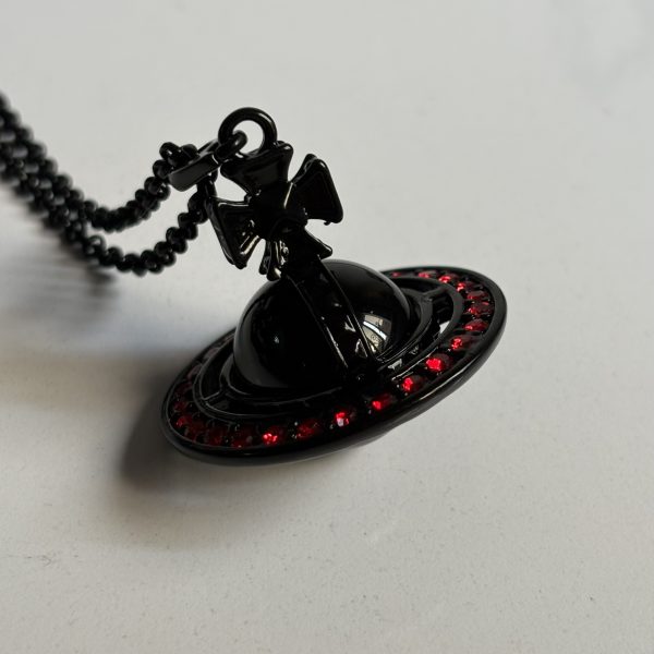 گردنبند ویوین وست وود سه بعدی - Image 3